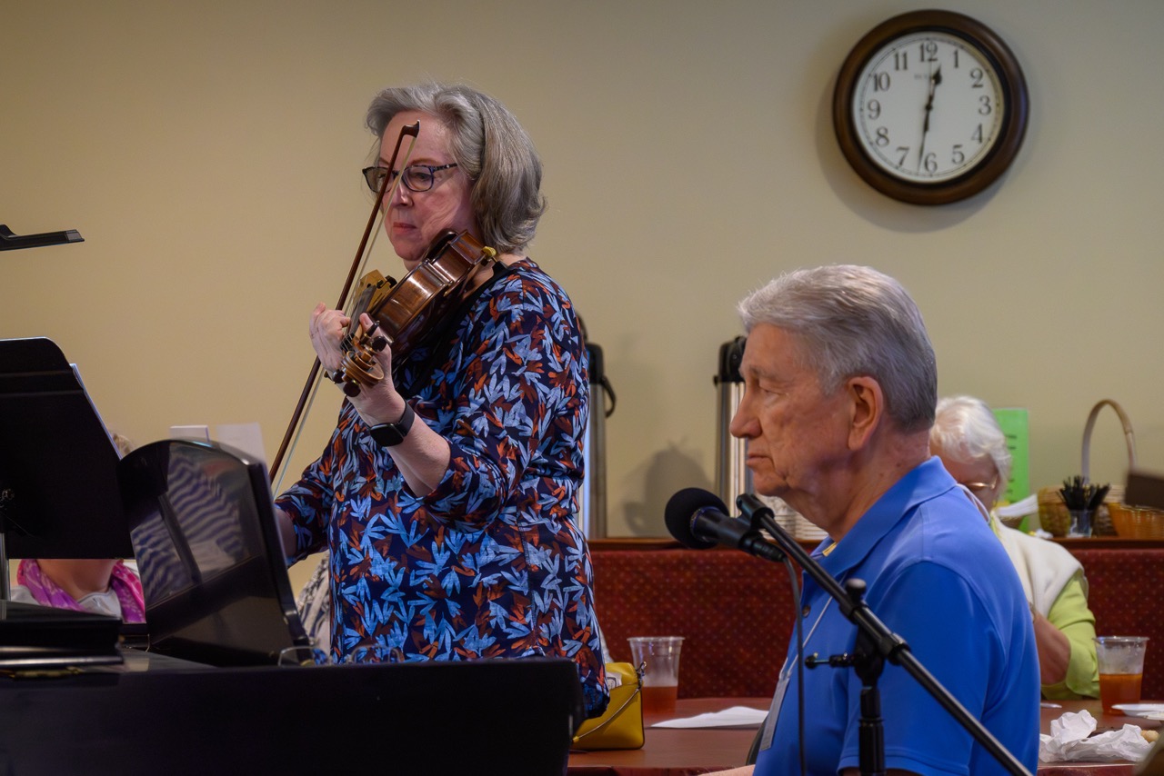 Pianist Richard McLeod and Violist Karen Peters 